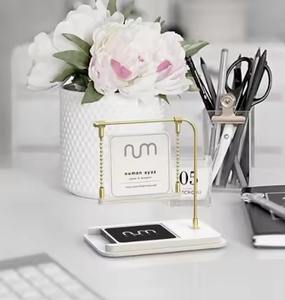 Tarjetero redondo plateado minimalista, organizador de escritorio elegante, soporte de exhibición de tarjetas de visita para eventos de oficina y bodas de la India - Product Image 3