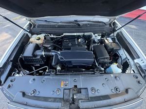 CLEAN 2017G-El SLE de Can_y_on Ext. Cabina LB 4WD - Product Image 4