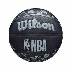 Ballon de basketball Wilson WTB1300XB taille 7 en caoutchouc noir avec logo personnalisé, revêtement PU pour l'entraînement et les jeux en salle - Product Image 1