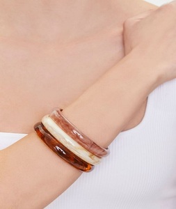 Bracelet en résine personnalisé, nouveau design, bracelet en résine époxy, bijoux en résine, fleurs réelles, forme de cœur, pierre de diamant, cadeau de mariage par f s i - Product Image 2