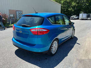 Ford C-MAX Energi SEL 4 portes Break 2015 d'occasion à prix abordable, conduite à gauche, sièges en cuir, phares à LED, toit ouvrant, caméra de recul 8 - Product Image 2