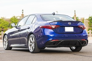 SUPER CLEAN 2021 A L F A R O M E O GIULIA TI SPORT PRÊT À ÊTRE EXPÉDIÉ - Product Image 3