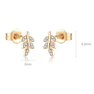 Boucles d'oreilles élégantes et mignonnes en forme de feuille Ensemble de pavés de diamants cultivés en laboratoire Boucles d'oreilles en or massif 10K 14K 18K Cadeau pour elle - Product Image 2