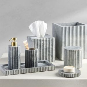 Ensemble de salle de bain minimaliste en résine cinq pièces facile à nettoyer - Product Image 2