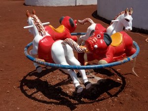 2025 Merry Go Round Kids equipo de juegos para interiores y exteriores juego suave Merry Go Round juego suave del vendedor mundial - Product Image 5