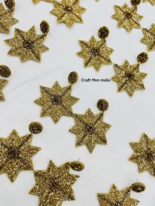 Pendientes de tuerca con cuentas bohemias personalizados, cuentas de semillas hechas a mano a la moda, perlas de imitación, diseño de copo de nieve de Navidad bohemio para mujer - Product Image 2