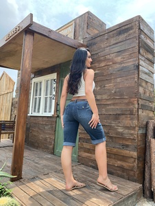 กางเกงยีนส์คาปรีทรงวินเทจสำหรับผู้หญิง กางเกงยีนส์ลำลองเอวสูงแบบมีขอบพับ 5 กระเป๋า - Product Image 2