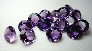 100% Color púrpura Natural amatista suelta facetada corte piedra preciosa personalizada redonda brillante forma suelta piedras de nacimiento OEM - Product Image 5