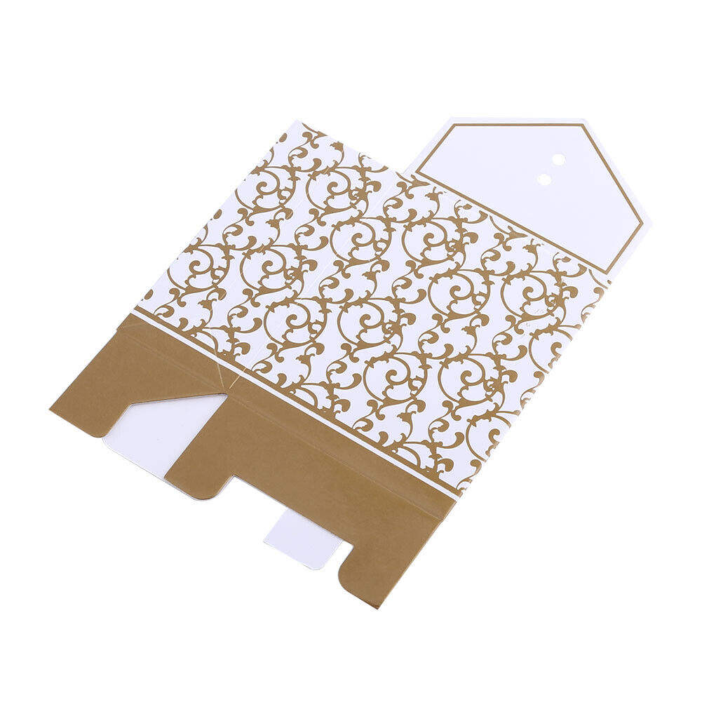 สีขาวและสีน้ำตาล