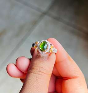 แหวนค็อกเทลเงินแท้ 925 ชุบโรเดียม ประดับด้วยพลอยโครเมียมไดโอไซด์ธรรมชาติและเพชร เหมาะสำหรับเป็นของขวัญวันครบรอบ - Product Image 4