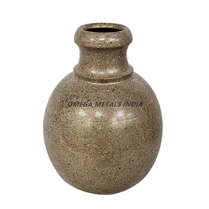 Jarrones de metal con textura oscura de diseño elegante con tapa acampanada única y forma orgánica para el hogar moderno y la decoración interior de lujo - Product Image 6