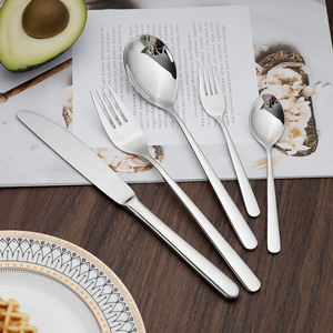 Ensemble de couverts en argent pour une salle à manger moderne, couverts en acier inoxydable durables pour la maison, la cuisine, les fêtes et les restaurants - Product Image 3