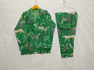 Pijama de algodón orgánico 100% con estampado de animales y cuello en V para mujer, informal, de lujo, de longitud completa, transpirable, de talla grande, suave, Sexy, para todas las estaciones - Product Image 5