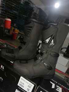 2025 chaussures en cuir d'aventure au genou de bonne qualité sur mesure avec doublure en cuir véritable en gros pour la saison d'hiver - Product Image 3