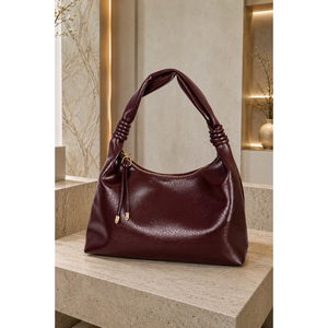 Elegante Bolso de Mano de Piel de Vaca Color Borgoña con Detalle de Cordón, Tipo Grano, para Uso en Mano y Hombro - Product Image 1