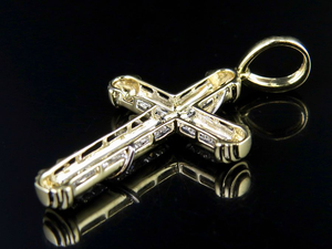 Pendentif croix de Moissanite de luxe personnalisé en argent sterling 925 bijoux de sertissage de griffes religieuses chrétiennes glacées pour le mariage des hommes - Product Image 5