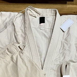 เครื่องแบบยูโดกิกำหนดโลโก้เองได้สำหรับผู้ชายศิลปะการต่อสู้แบบคาราเต้ทนทานและสะดวกสบาย - Product Image 3