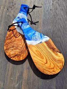 Planche à découper en résine et en bois au design artistique Idéal pour les plats décoratifs Cuisines de luxe et cadeaux - Product Image 2