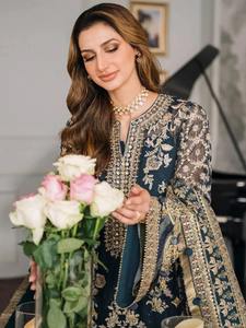 Robes Langa pakistanaises à la mode, dernières tendances, tailles personnalisées, robes décontractées pour les fêtes, vêtements pour femmes - Product Image 3