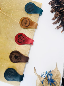 Marcapáginas de Cuero Crazy Horse Hecho a Mano Personalizado, Marcapáginas Magnético de Cuero Genuino Personalizado para Regalo de Lector - Product Image 2