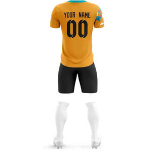 Uniforme de fútbol de secado rápido con logotipo personalizado hecho en Pakistán 100% poliéster ropa deportiva uniforme de fútbol - Product Image 3