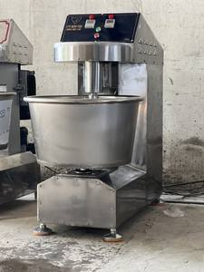 Mezcladora Especializada de 30 Kg, 6.5Kw/h. Horno de Panadería 1180x720x1040 Nuevo con 1 Año de Garantía 220V/380V Calidad Superior Vietnam - Product Image 2