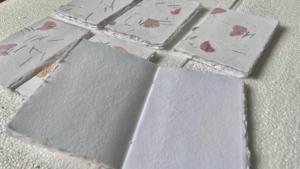 Papiers faits à la main bordés de chiffons de coton naturel idéal pour les fabricants de revues et les classeurs de livres et adapté à l'artisanat du papier de revente - Product Image 6