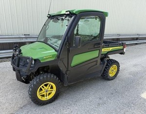 รถอเนกประสงค์คุณภาพสูง John Deere Gator XUV 835 ขับเคลื่อน 4 ล้อ 2 ที่นั่ง สำหรับใช้งานในฟาร์ม ใช้เชื้อเพลิงเบนซิน/ดีเซล ได้รับการรับรองมาตรฐาน EEC/EPA เครื่องยนต์ 4 สูบ เกียร์อัตโนมัติ - Product Image 2