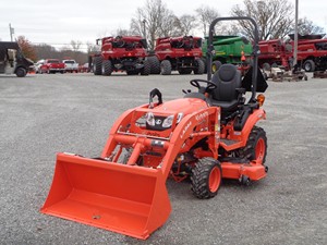 Tractor Compacto Kubota BX2380 4WD con Cargador LA344 - Product Image 6