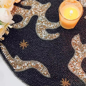 Manteles individuales de mesa Mantel individual redondo de 14 pulgadas para mesa de comedor Manteles individuales con cuentas Regalo de Navidad para ella Mantel individual con cuentas Negro - Product Image 1