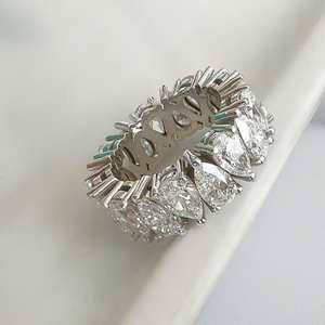 Anillo de banda de eternidad completa con diamante de moissanita Original de corte de pera fina de plata 925, regalo de joyería de fiesta de aniversario para socio - Product Image 6