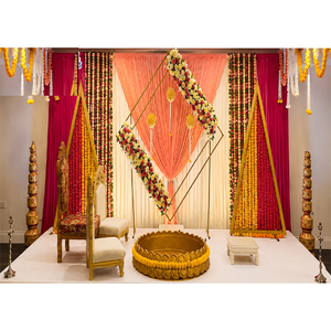 Escenario para la Ceremonia Vatna de Bodas Punjabi, Decoración Moderna para la Ceremonia Haldi, Decoración para Bodas Hindúes en el Reino Unido, Decoración para Eventos Haldi - Product Image 1
