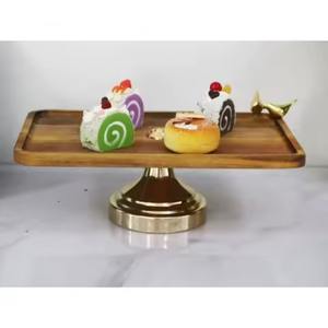 Support de service de gâteau en bois de forme carrée moderne avec support de conception de feuille de métal pour le support de service de gâteau de vaisselle d'hôtel - Product Image 3