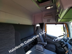 Camión Tractor Mercedes-Benz Atego 924 4x2 2023, Diésel, Semirremolque, con Cabina Dormitorio, Usado, Servicio Pesado, Volante a la Izquierda - Product Image 6