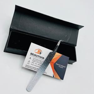 Pinzas de extensión de pestañas con purpurina de dos tonos de acero inoxidable con empuñadura de diamante de 90 grados personalizadas - Product Image 5
