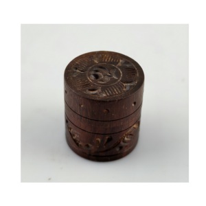 ส่งออกคุณภาพกล่องไม้กลมพร้อมการแกะสลักดอกไม้การออกแบบที่หรูหราสำหรับของขวัญเครื่องประดับหรือการตกแต่งในราคาที่เหมาะสม - Product Image 1