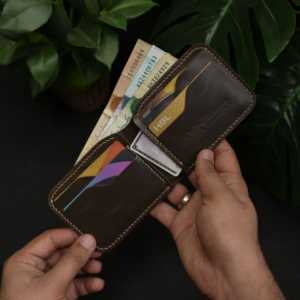 กระเป๋าสตางค์แบบพับได้รุ่นคลาสสิค No.55-V2 สีเขียวมะกอกเข้ม - Product Image 3