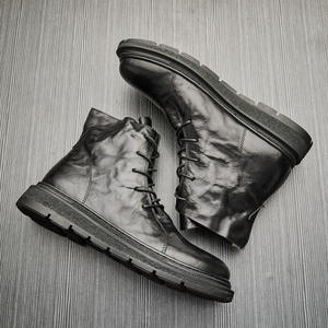 Chaussures décontractées légères avec semelle absorbant la transpiration et structure flexible, chaussures de tous les jours pour hommes, chaussures en cuir - Product Image 2