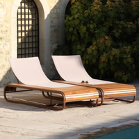 Trois ans de garantie Chaise longue durable avec dossier inclinable réglable Caractéristiques des sièges de patio pliants Coussin Teslin