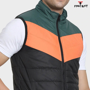 Diseño de moda Nueva llegada Puffer Chaleco Logotipo impreso personalizado Disponible Diferentes tamaños Hombres Puffer Chaleco - Product Image 5