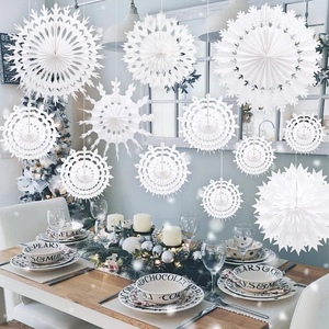 12 décorations flocons de neige en papier blanc – Fournitures pour fêtes d'<span class=keywords><strong>anniversaire</strong></span>, décorations d'hiver, décorations de Noël - Product Image 4
