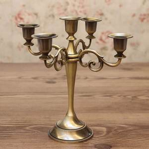 Candelabro de plata en relieve de alta calidad, precio al por mayor, candelabro de 5 brazos para decoración de boda, candelabros hechos a mano de Navidad - Product Image 6