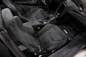 McLaren 750S Spider 2024 certifiée, propre et en bon état, pneus R20 verts, boîte automatique, turbo, intérieur tissu foncé, ACC, jantes en alliage d'aluminium - Product Image 6