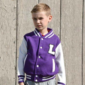 Veste de baseball varsity en laine d'hiver colorée personnalisée OEM à manches longues avec broderie en chenille pour enfants - Product Image 4