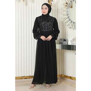 Conjunto de Chifón Negro con Top de Lino Asimétrico y Pantalones Midi con Adornos de Perlas, Estilo Casual - Disponible en Tallas XS a XL - Product Image 3