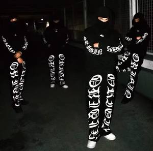 Sweat à capuche surdimensionné pour hommes Y2K Streetwear Sportswear avec lettrage Punk Rock Hip Hop décontracté ensemble deux pièces pantalons de survêtement - Product Image 4