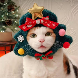 Nouveau Chapeau de Noël pour Chat Façonné à la Main en Forme d'Arbre, Tendance 2025 – Chapeaux de Fête pour Animaux de Compagnie - Product Image 2