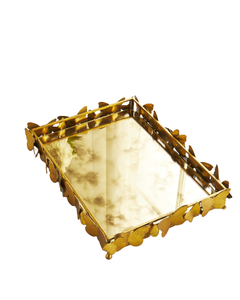 Lujosa bandeja decorativa de metal con acabado dorado antiguo Diseño rectangular elegante perfecto para servir y decorar el hogar - Product Image 4