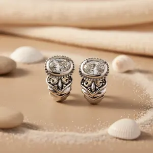 ต่างหูคริสตัลทรงรีสีเงินประดับเพชรคิวบิกเซอร์โคเนียสำหรับผู้หญิง ดีไซน์หรูหรา - Product Image 1