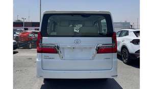 GRANVIA 2023 Premium Usada, Volante a la Izquierda, Tracción en las Cuatro Ruedas, Motor de Gasolina y Gas, Asientos de Cuero, Turbo - Product Image 5